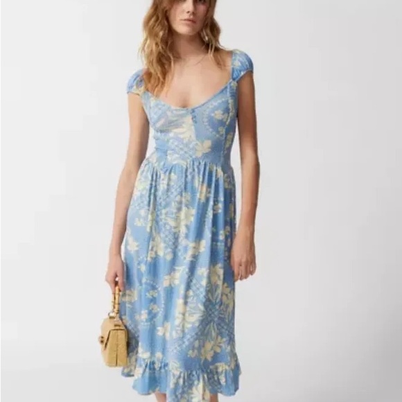 URBAN OUTIFTTERS Elenor Printed Midi Dress. SIZE MEDIUM - Picture 1 of 5